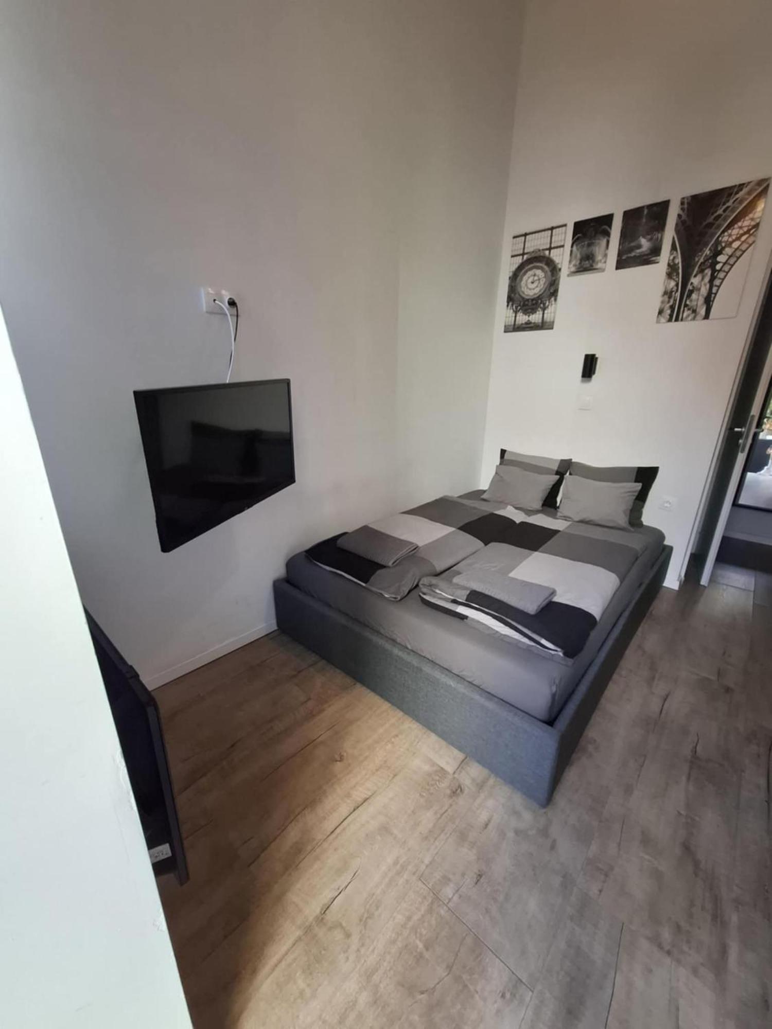 Charming Studio In The City Centre Budapest Exterior photo